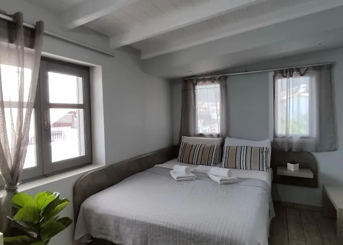 Green Suite Skiathos *