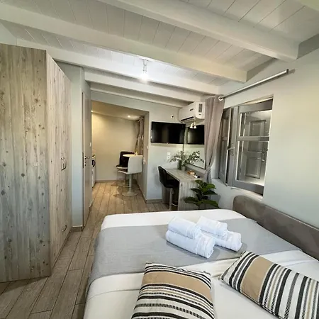 Green Suite Skiathos